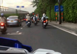 Làm công mưu sinh thật nhiều nỗi niềm